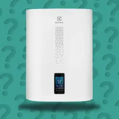 Bojler Electrolux z ekranem pokazującym, ile grzeje się woda w bojlerze: 52 stopnie Celsjusza.