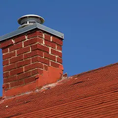 Jaki komin do pieca na ekogroszek - uniknij kosztownych błędów